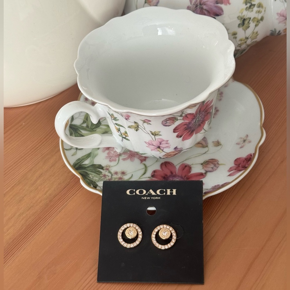 Coach Pavé Open Circle Halo Stud Earrings (Gold) - NWT